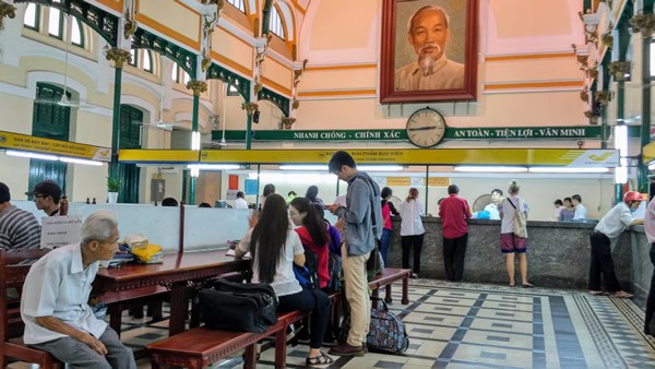 A normal day at a Saigon Post Office.