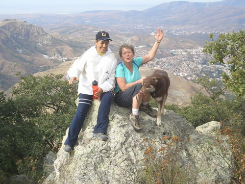 Mari  and author on Cruz Azul