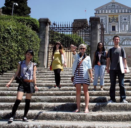 Drawing students at San Miniato