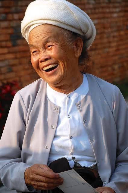 Meeting a local woman in Yunnan, China.