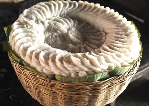 Basket with sticky rice noodles