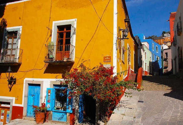 Corner of Plaza San Roque.