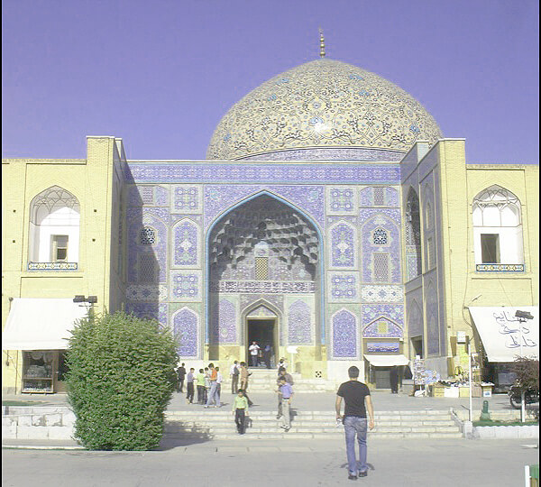 Sheikh Lotfollah Mosque, Esfahan, Iran.