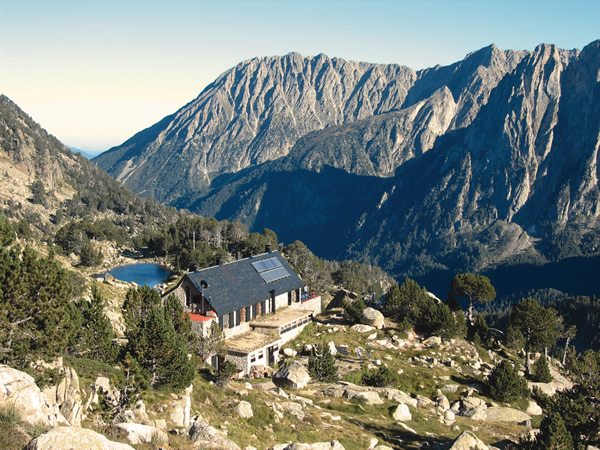 Hiking the Pyrenees: Refugi de Amitges.